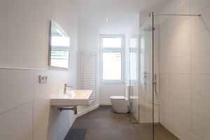 w1800 lr16 egli bad 20180216