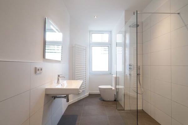 w1800 lr16 egli bad 20180216